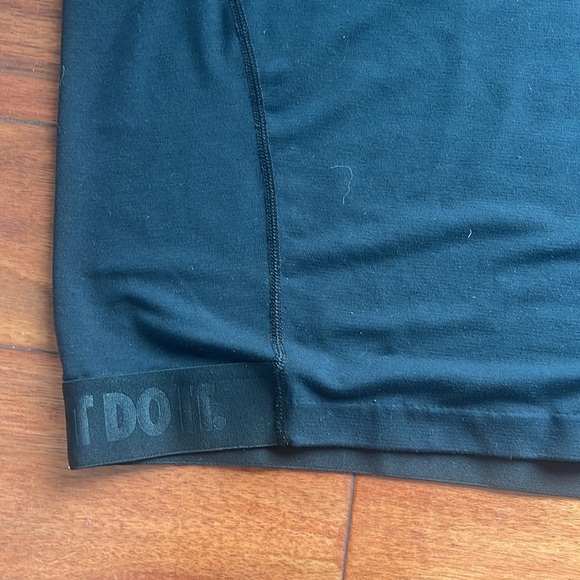 Nike Size Large Dri-Fit Black Pullover Sweatshirt Black - Picture 6 of 10